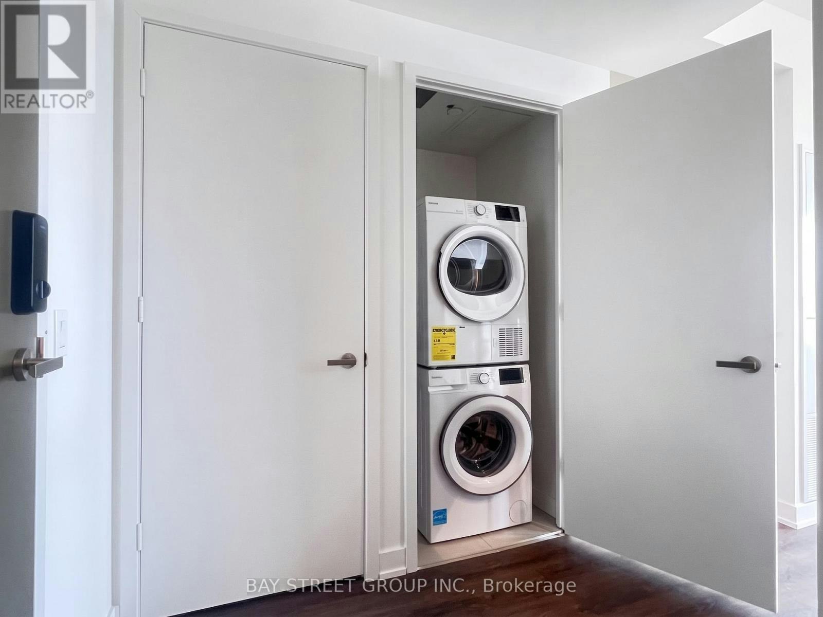 7404-448 Burnhamthorpe Road W, Mississauga, ON, L5B 0R4 - 4