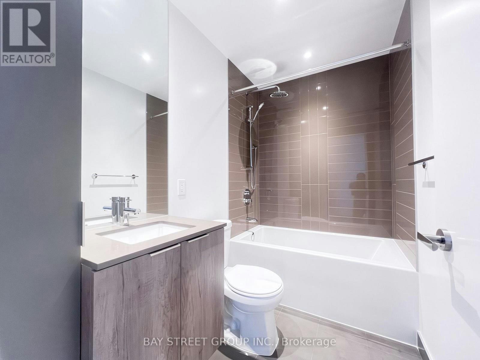 7404-448 Burnhamthorpe Road W, Mississauga, ON, L5B 0R4 - 5