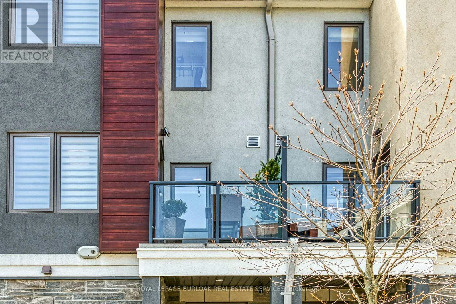 9-115 Shoreview Place, Hamilton, ON, L8E 0K4 - 2