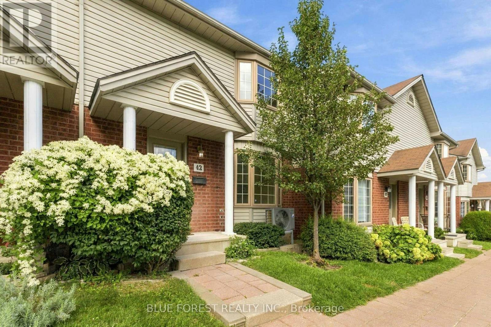 42-70 Chapman Court, London, ON, N6G 4Z4