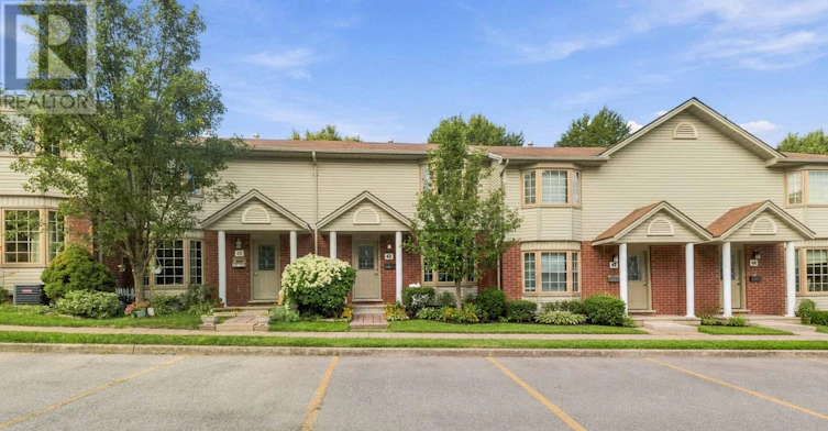 42-70 Chapman Court, London, ON, N6G 4Z4 - 2