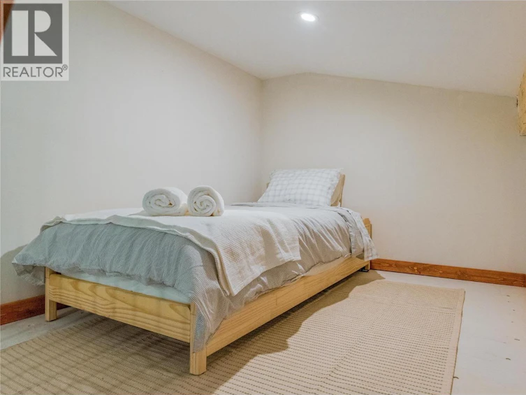 2396 Nault Road, Pass Creek, BC, V1N 4T5 - 55