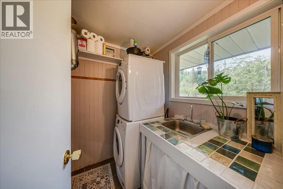 2396 Nault Road, Pass Creek, BC, V1N 4T5 - 22