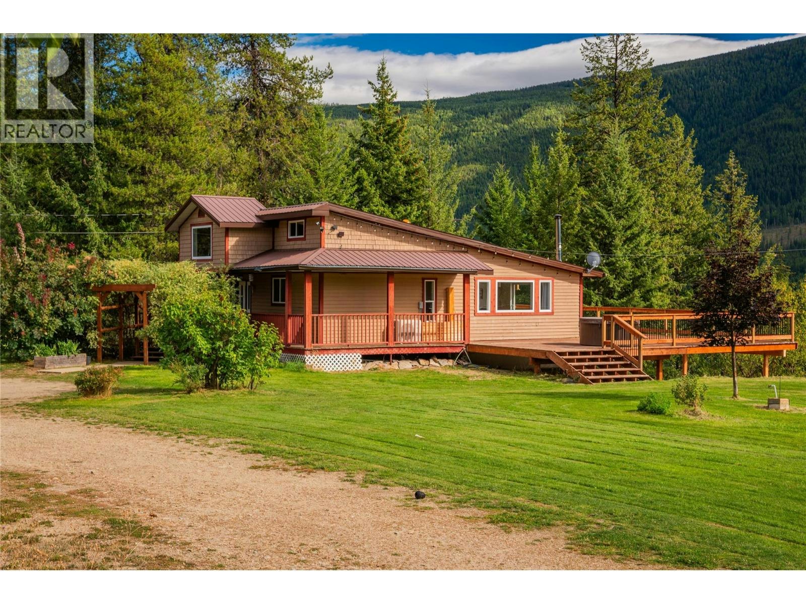 2396 Nault Road, Pass Creek, BC, V1N 4T5 - 8
