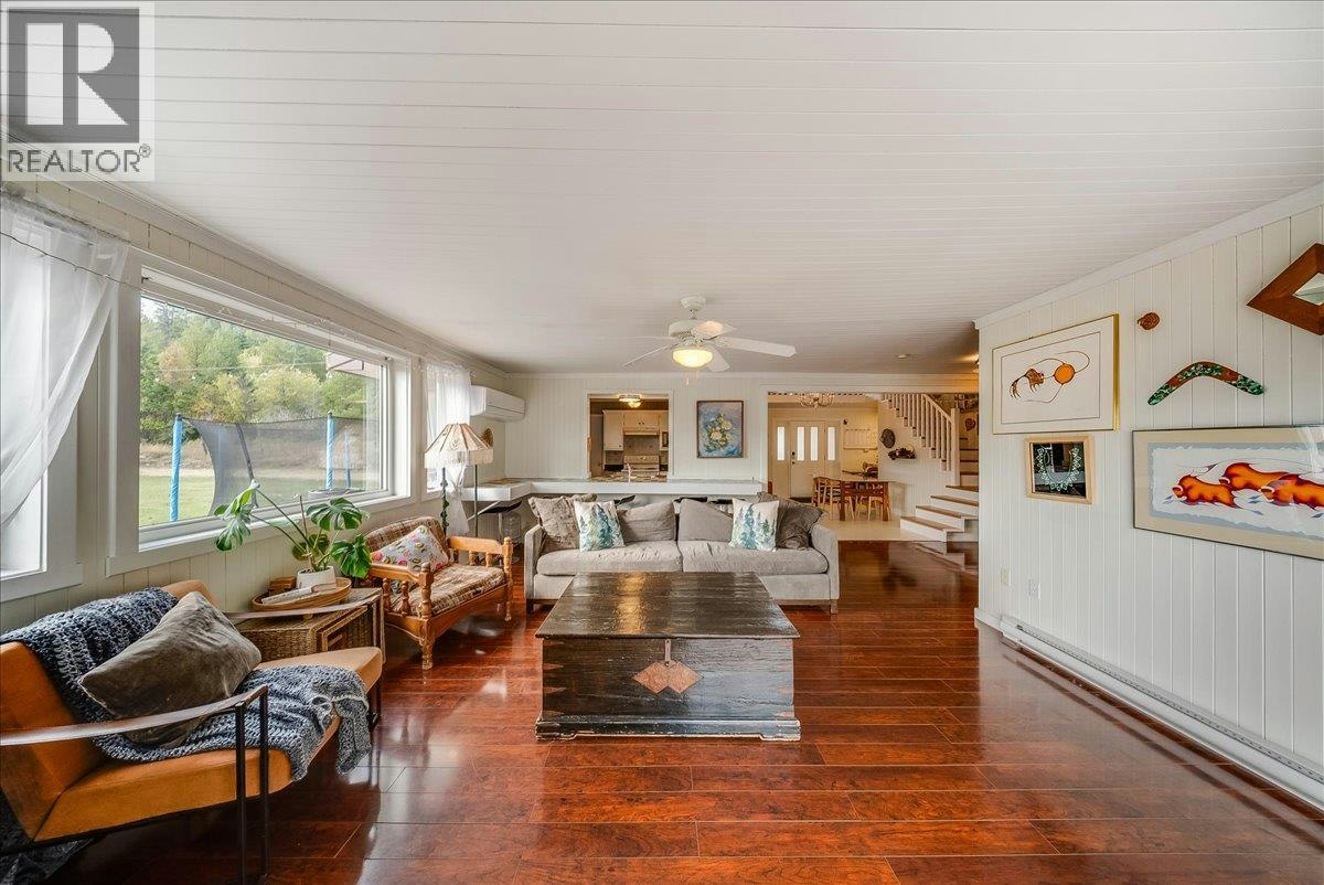 2396 Nault Road, Pass Creek, BC, V1N 4T5 - 34