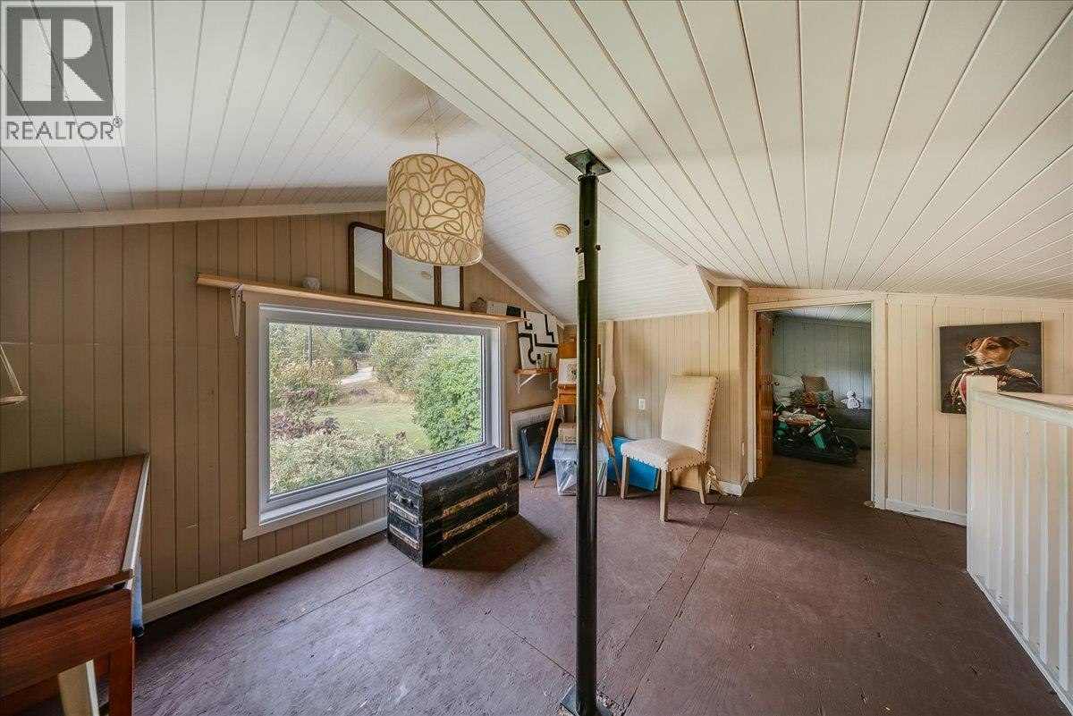 2396 Nault Road, Pass Creek, BC, V1N 4T5 - 31