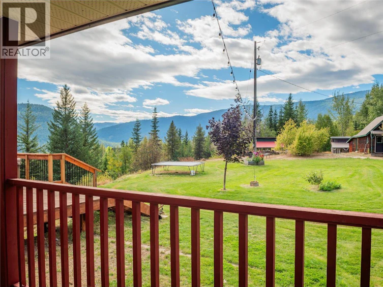 2396 Nault Road, Pass Creek, BC, V1N 4T5 - 7