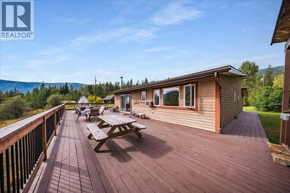 2396 Nault Road, Pass Creek, BC, V1N 4T5 - 61