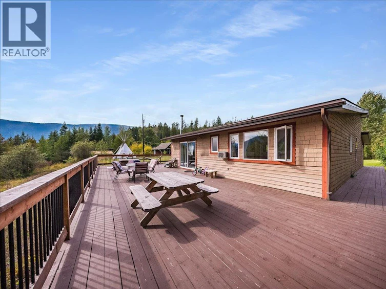 2396 Nault Road, Pass Creek, BC, V1N 4T5 - 61