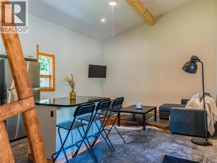 2396 Nault Road, Pass Creek, BC, V1N 4T5 - 48