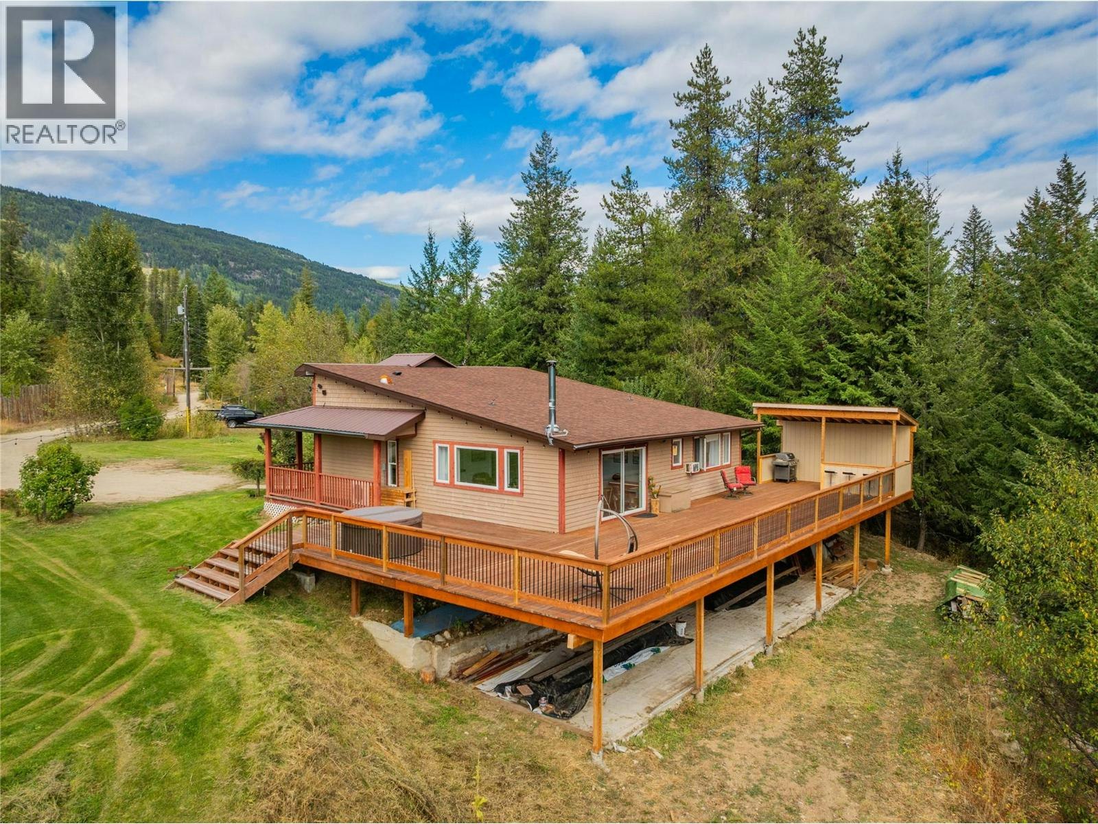 2396 Nault Road - 2