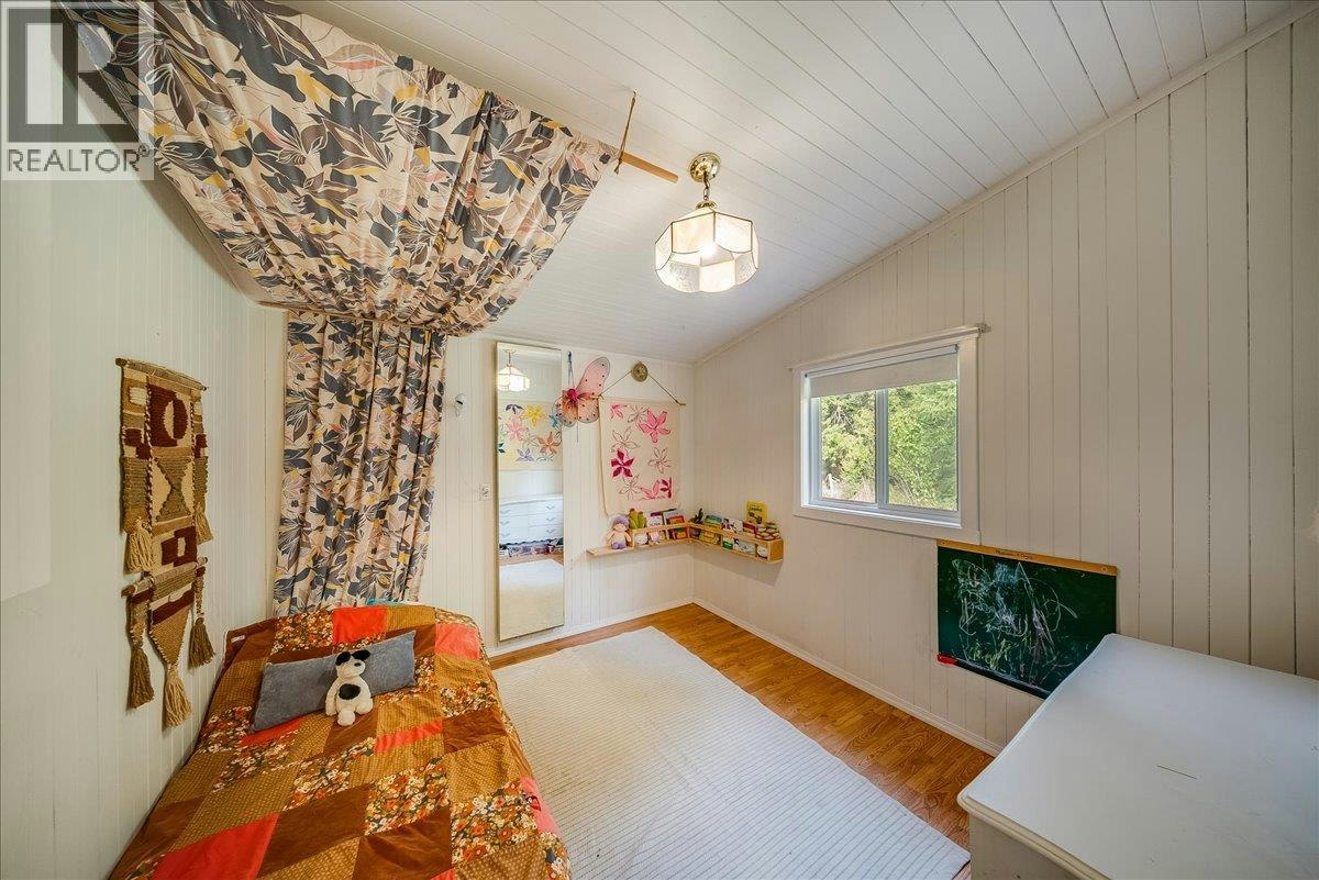 2396 Nault Road, Pass Creek, BC, V1N 4T5 - 24