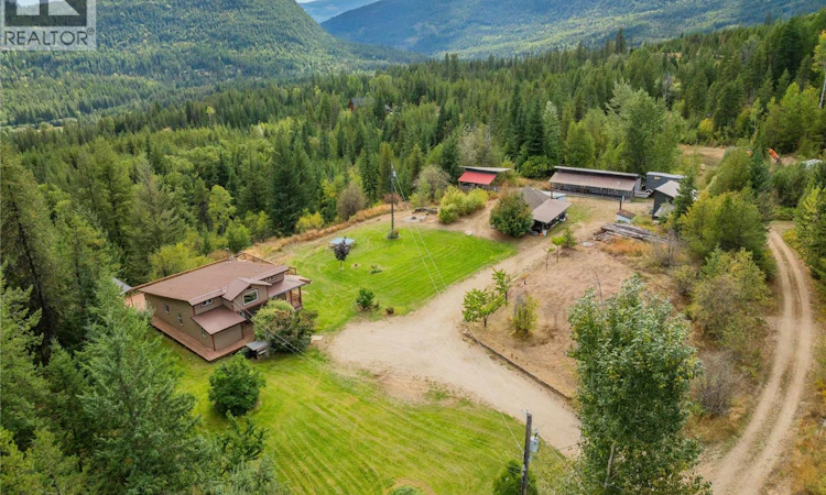 2396 Nault Road