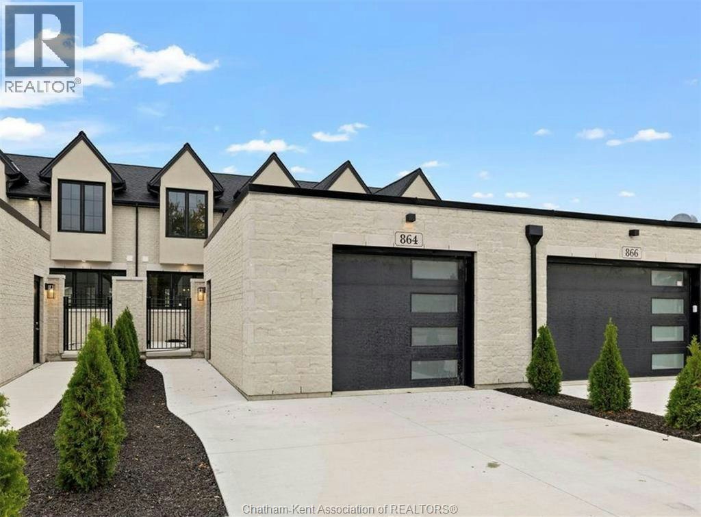 866 Park Avenue West, Chatham-Kent, ON, N7M 6G1 - 2