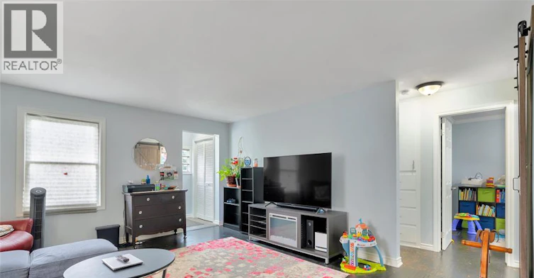 721 Lens Avenue, Windsor, ON, N8W 1L1 - 3