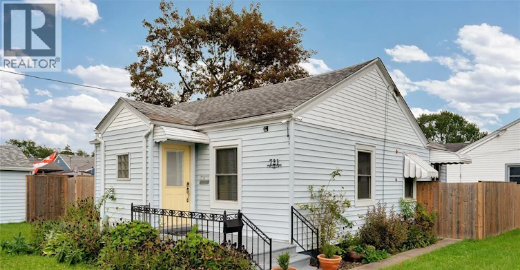 721 Lens Avenue, Windsor, ON, N8W 1L1