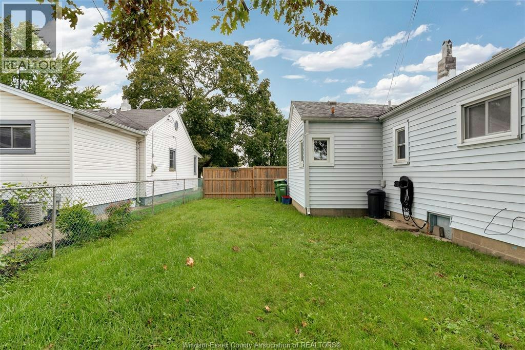 721 Lens Avenue, Windsor, ON, N8W 1L1 - 20