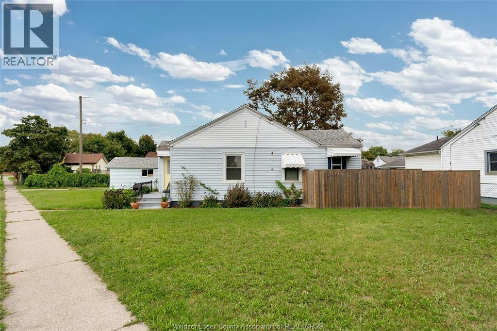 721 Lens Avenue, Windsor, ON, N8W 1L1 - 22