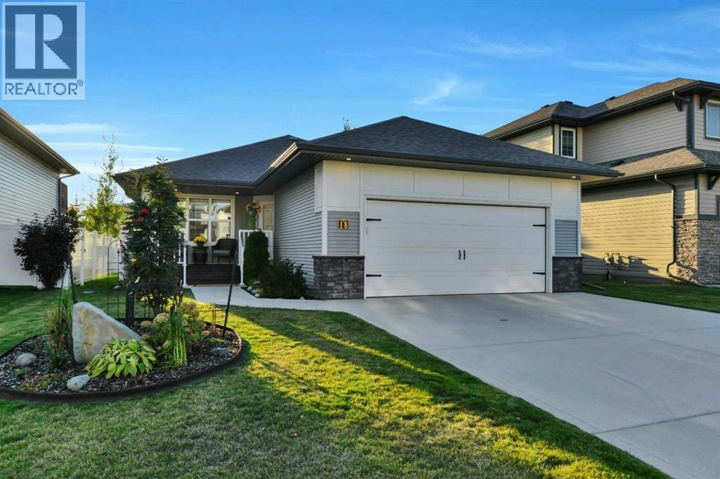18 Traynor Close, Red Deer, AB, T4P 0W5