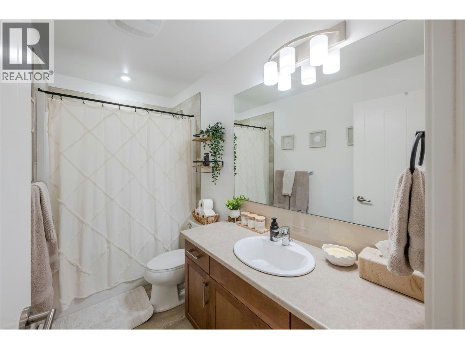 118-1115 Holden Road, Penticton, BC, V2A 0B7 - 29