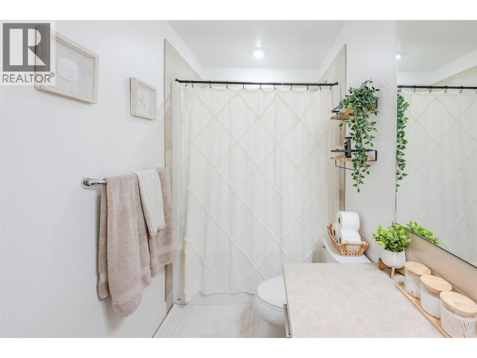 118-1115 Holden Road, Penticton, BC, V2A 0B7 - 30