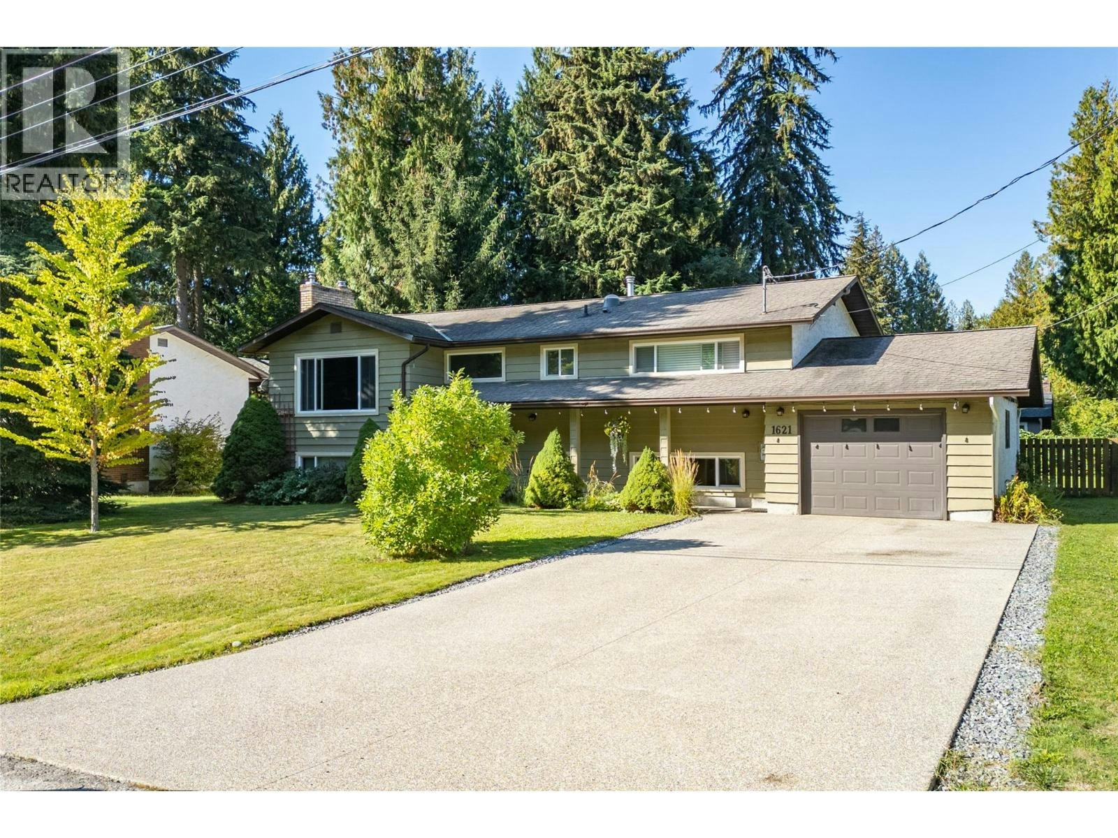 1621 Birch Drive, Revelstoke, BC, V0E 2S1
