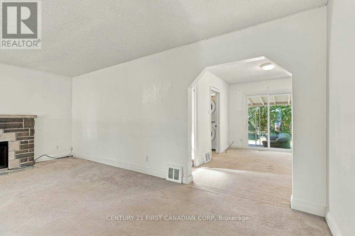 407 Boler Road, London, ON, N6K 2K6 - 12