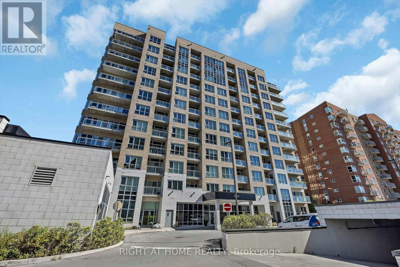 203-330 Titan Private, Ottawa, ON, K4P 1E7
