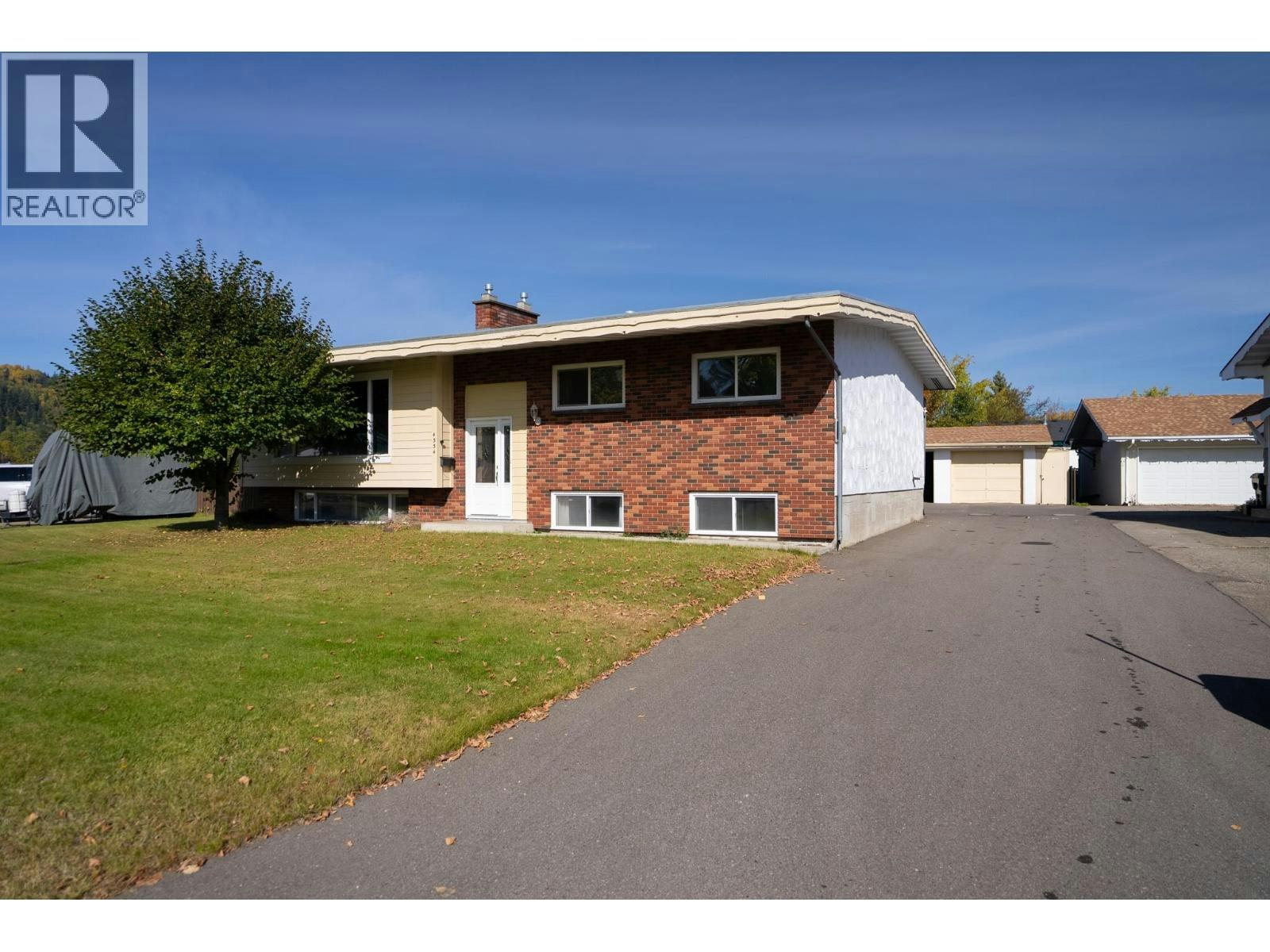 4334 Eaglenest Crescent, Prince George, BC, V2M 4Y6