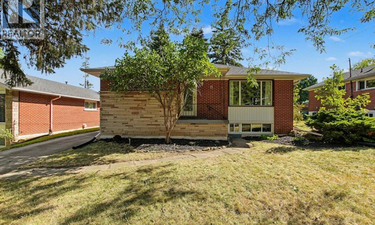 15 Carwyn Crescent