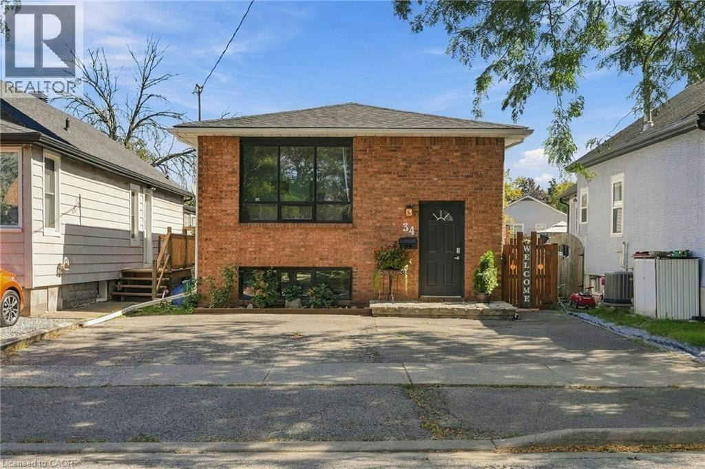 34 Grantham Avenue S, St. Catharines, ON, L2P 3B4