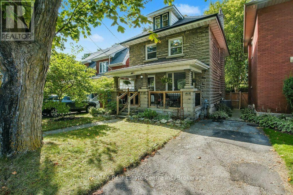 207 Waterloo Avenue, Guelph, ON, N1H 3J4