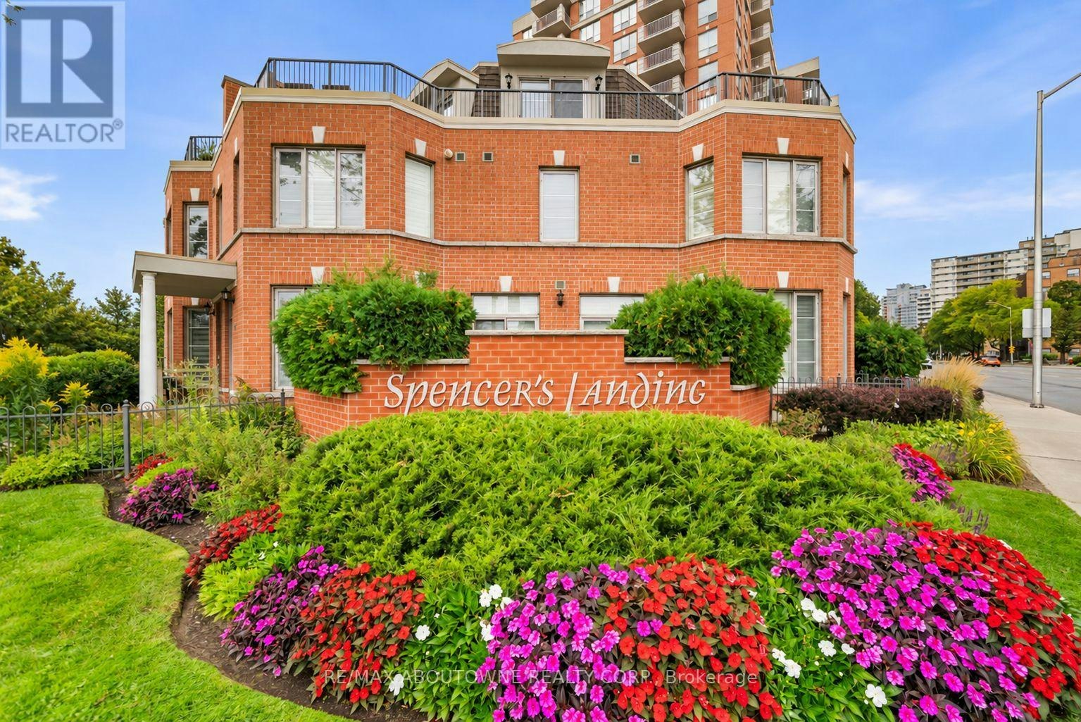 TH9-442 Maple Avenue, Burlington, ON, L7S 2L7