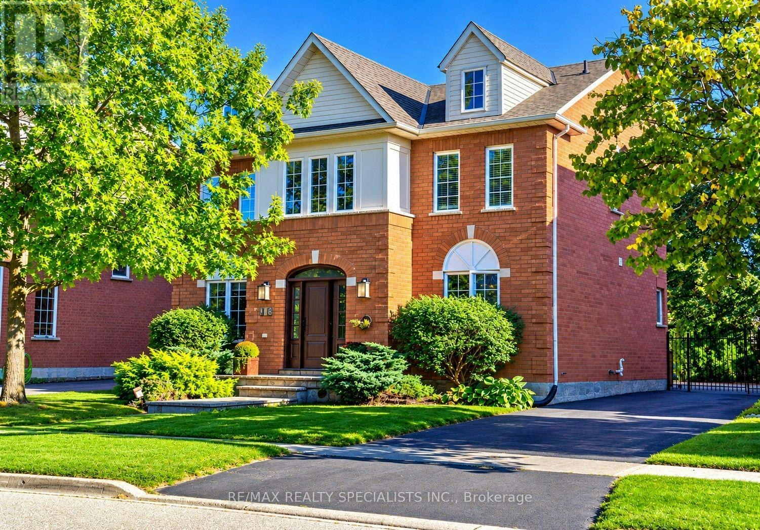126 Westchester Road, Oakville, ON, L6H 6H9