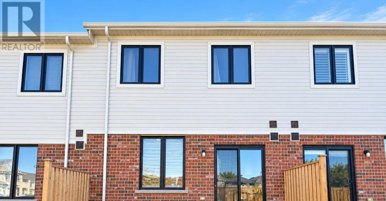 4-30 Mia Drive, Hamilton, ON, L9B 0K1 - 30