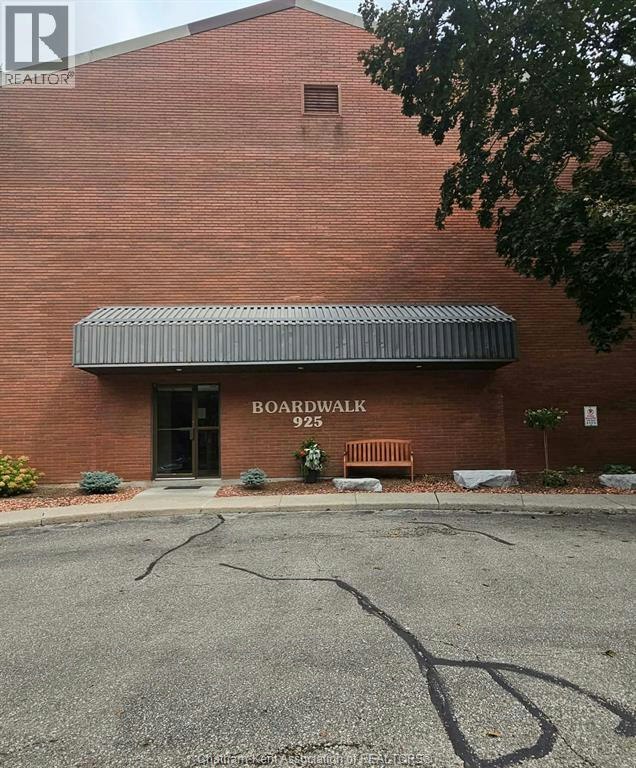 108-925 Grand Avenue West, Chatham-Kent, ON, N7L 4Z1