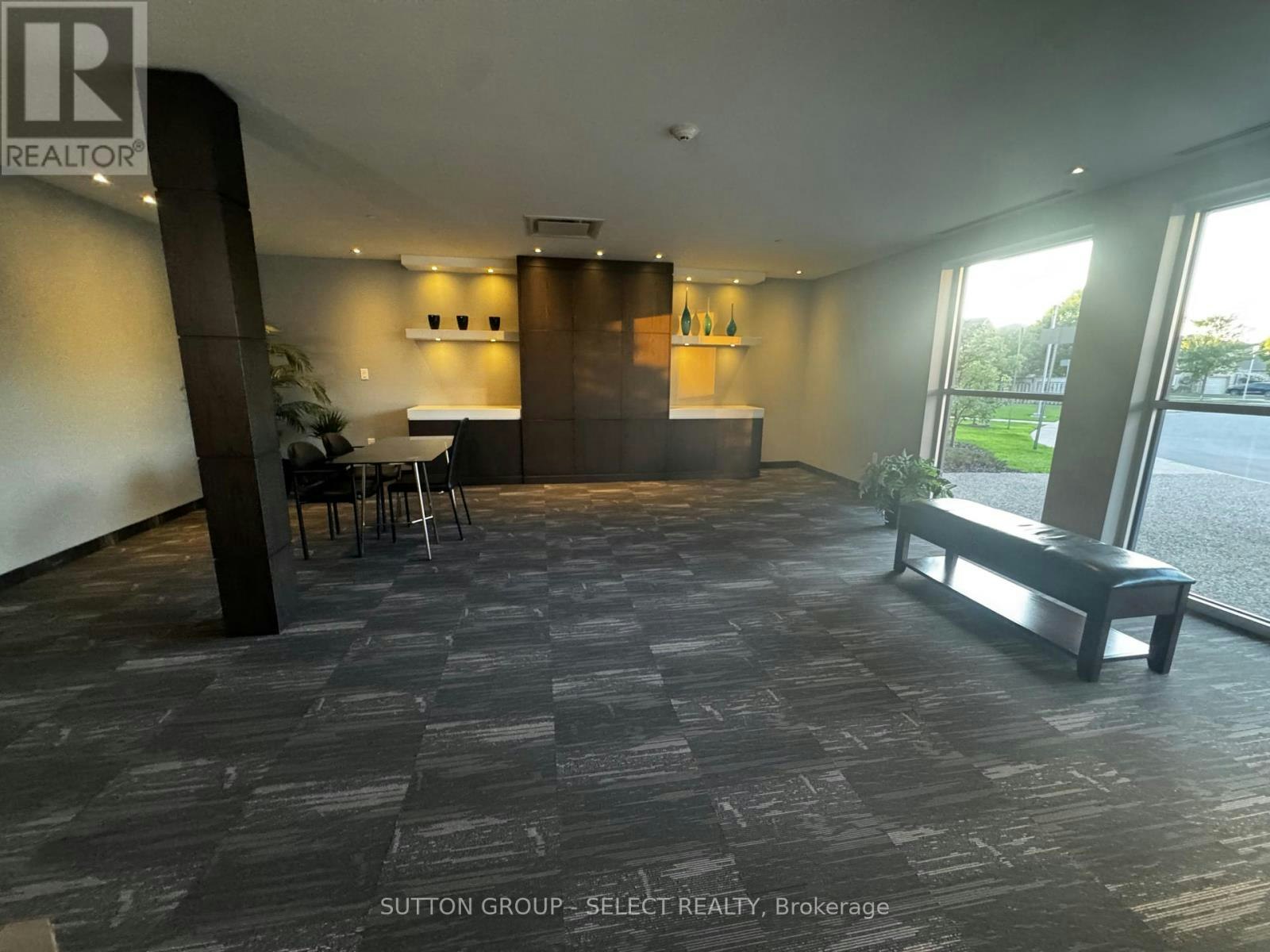 300-1705 Fiddlehead Place, London, ON, N6G 5M6 - 5