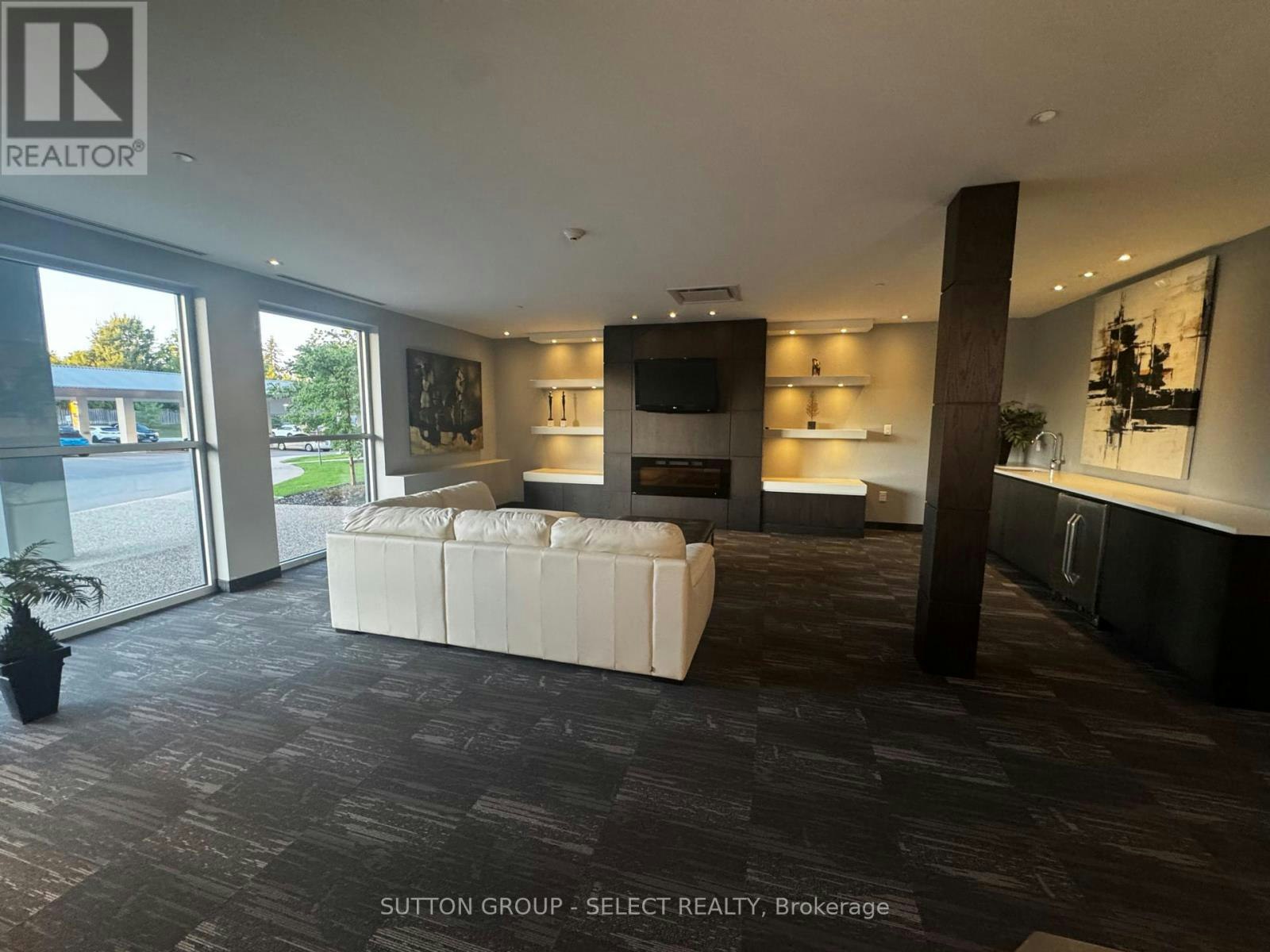 300-1705 Fiddlehead Place, London, ON, N6G 5M6 - 4