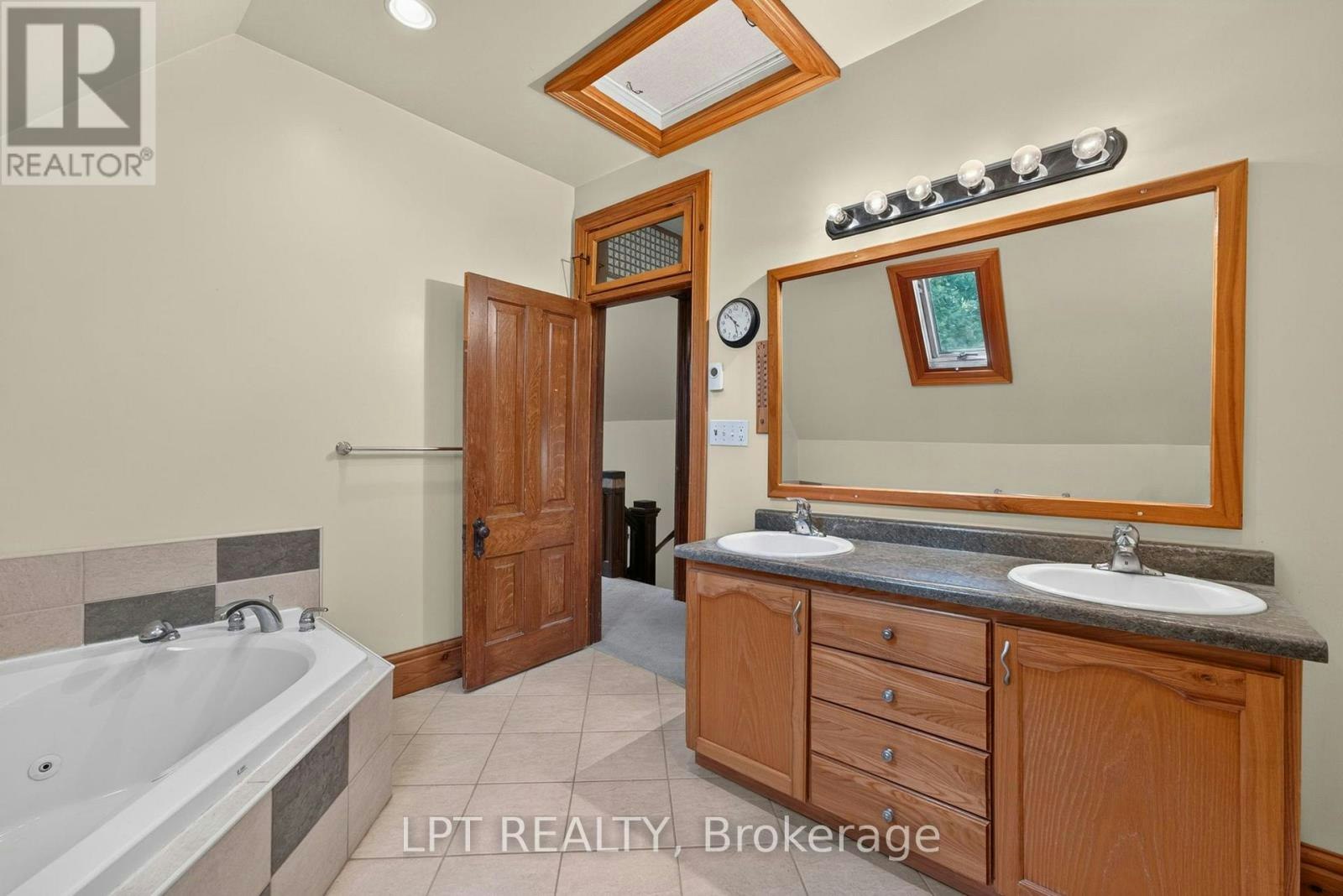 277 Andrew Street, Exeter, ON, N0M 1S7 - 26