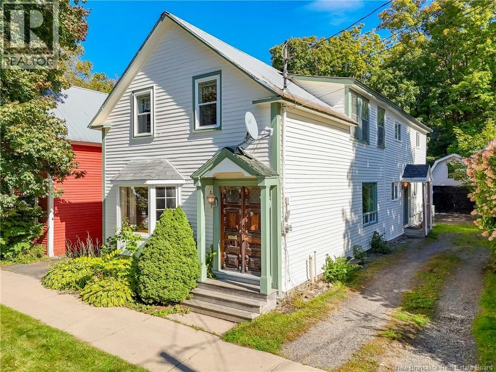 292 Saint John Street, Fredericton, NB, E3B 4B4