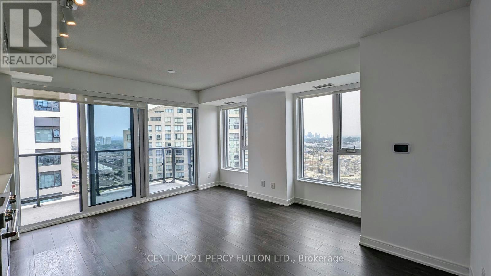 1908-30 Samuel Wood Way, Toronto, ON, M9B 0C9 - 4