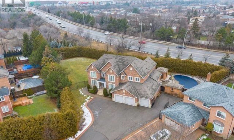 2489 Olinda Court