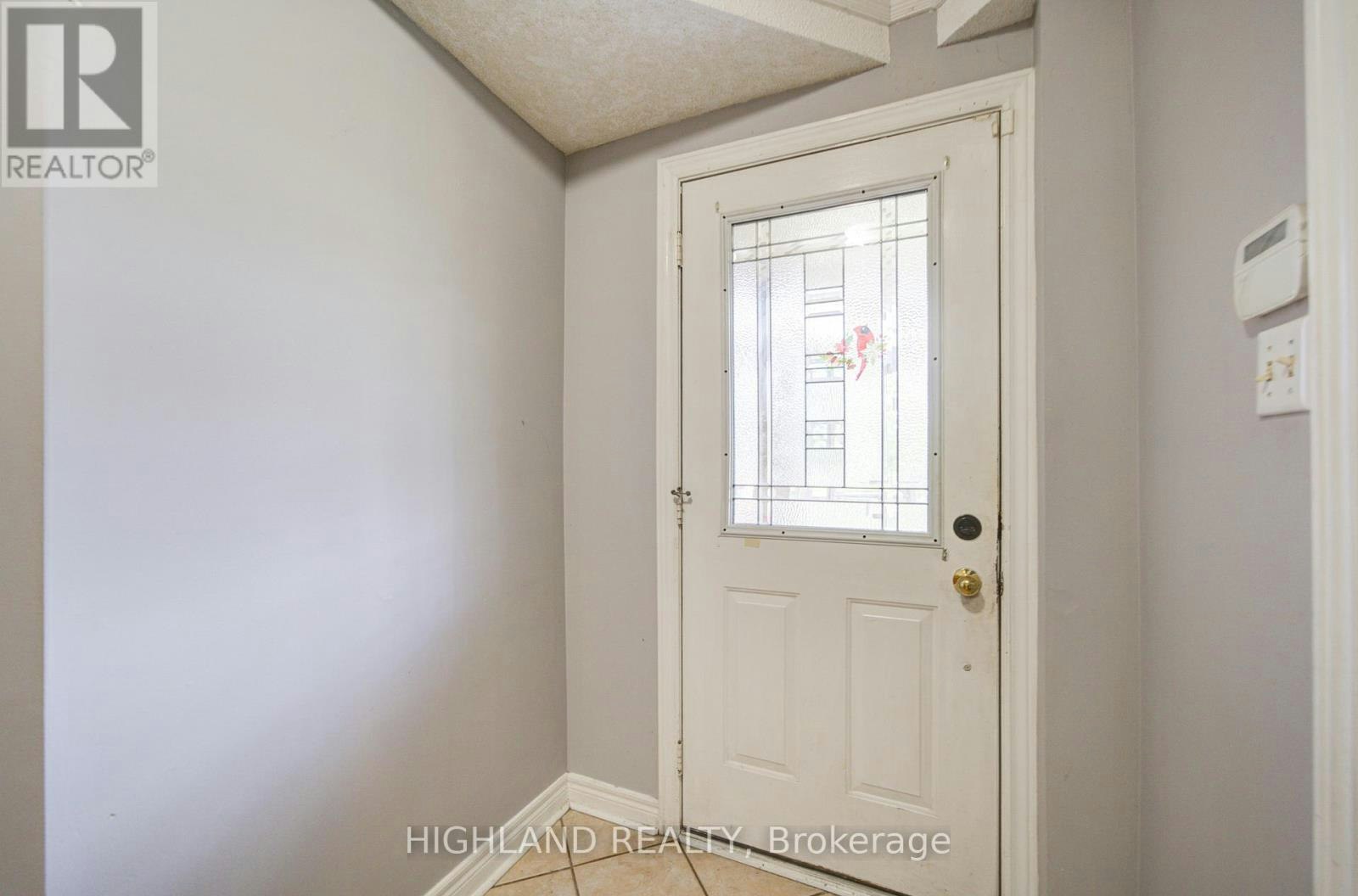 5327 Landsborough Avenue, Mississauga, ON, L5R 3X1 - 4