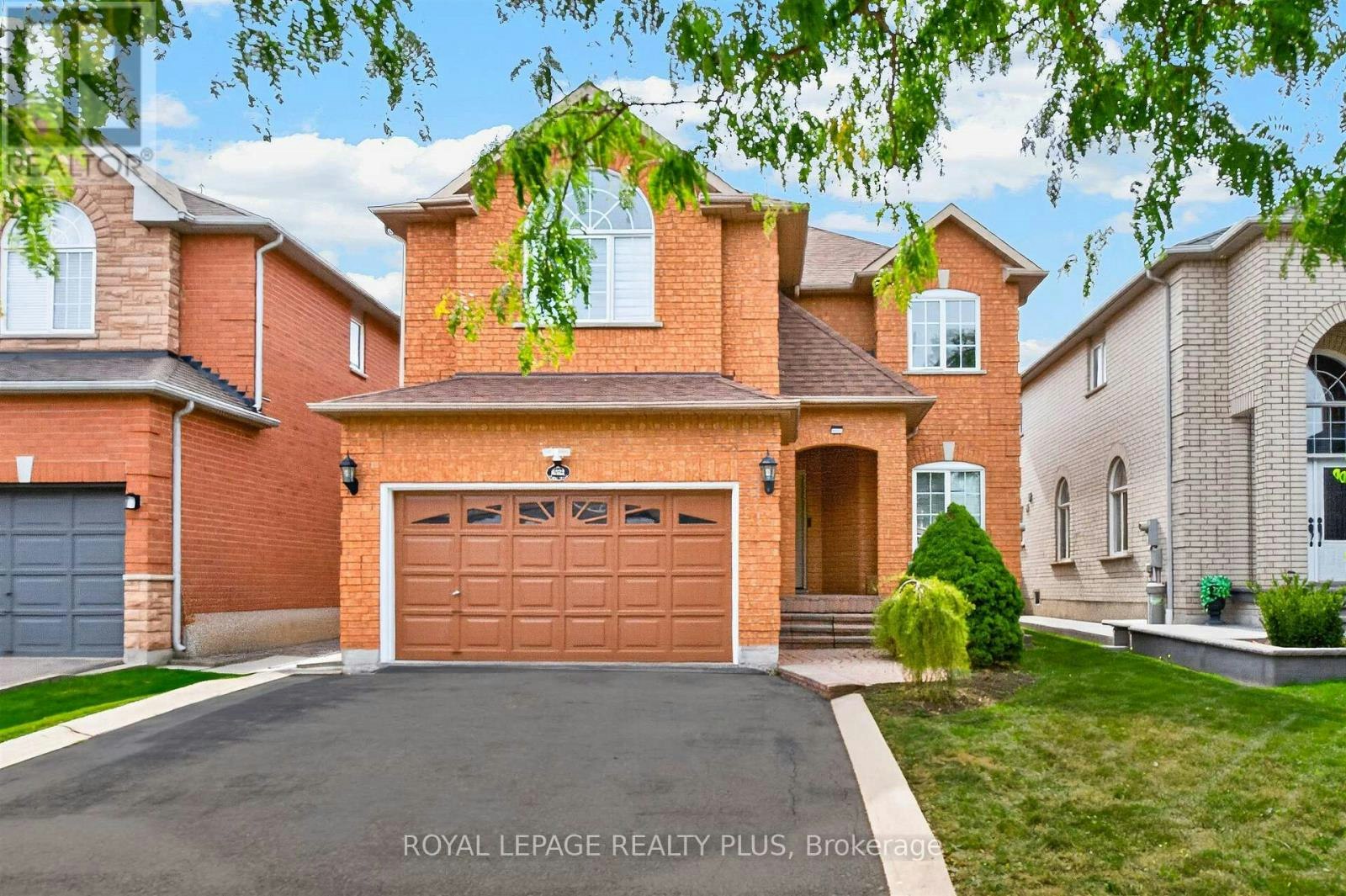 6322 Lisgar Drive, Mississauga, ON, L5N 7W1