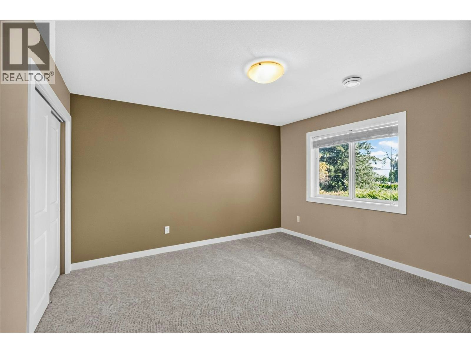 220 West Bench Drive, Penticton, BC, V2A 8X8 - 28
