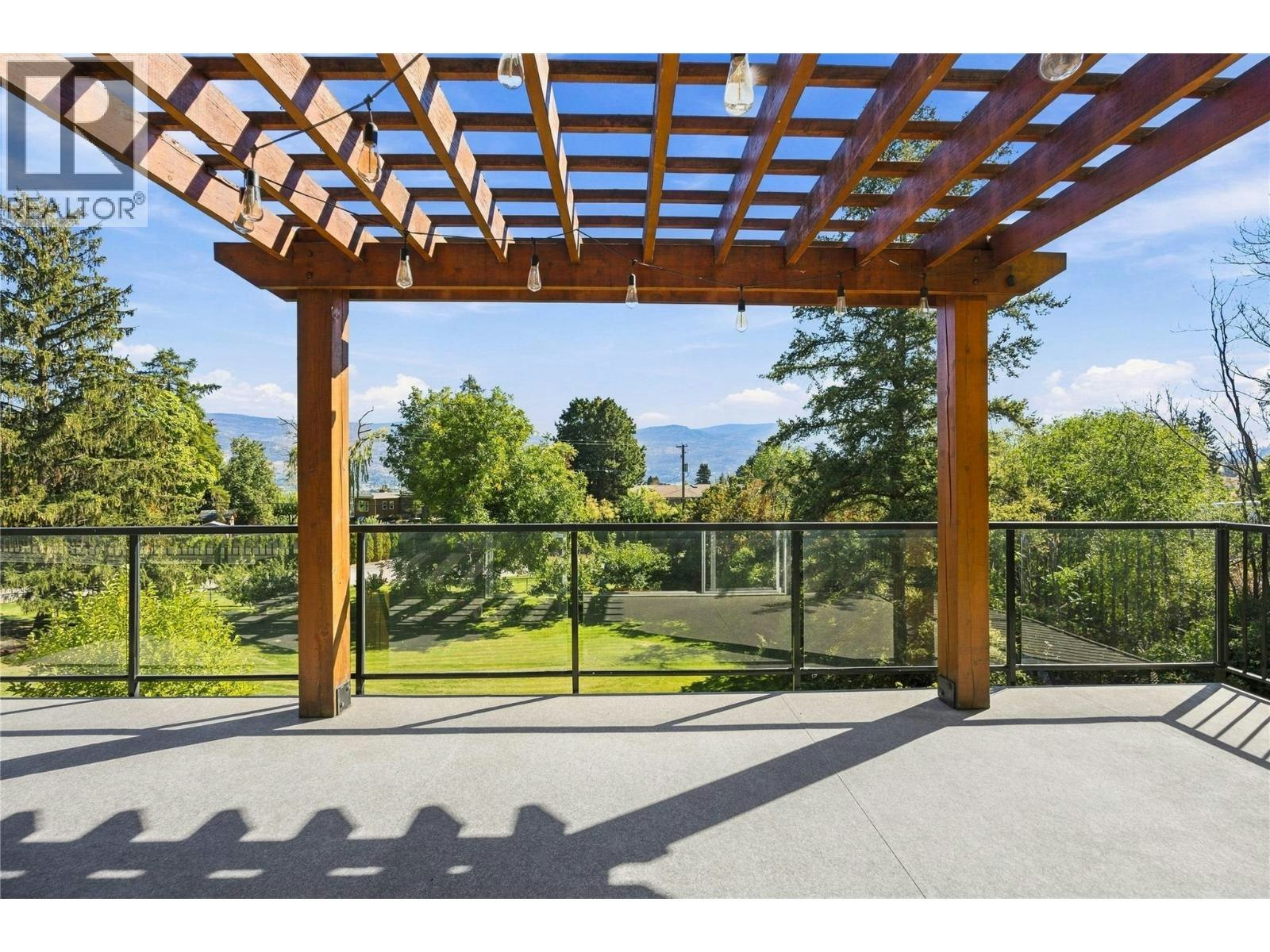 220 West Bench Drive, Penticton, BC, V2A 8X8 - 32
