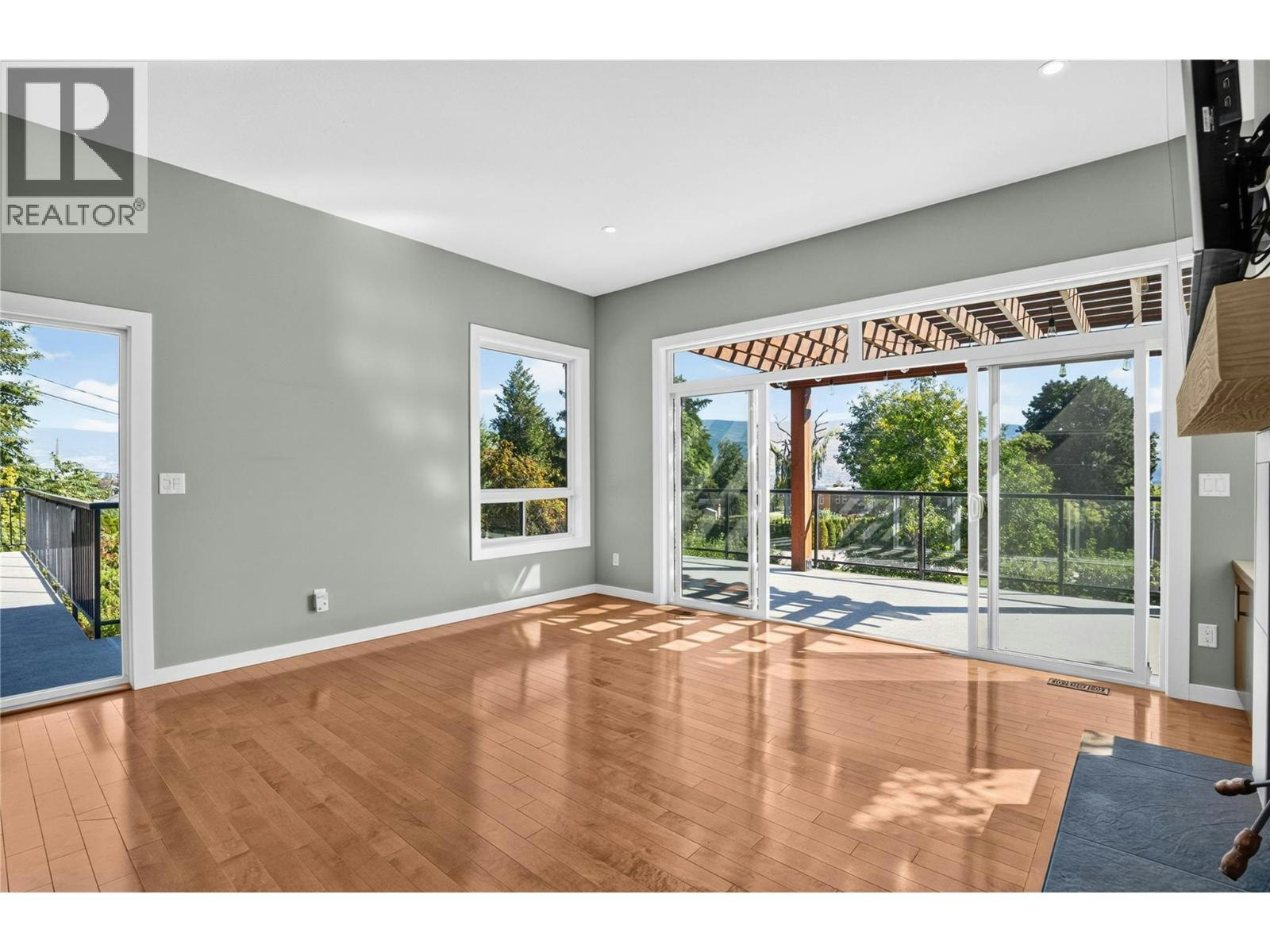 220 West Bench Drive, Penticton, BC, V2A 8X8 - 15