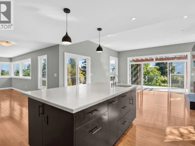 220 West Bench Drive - 5
