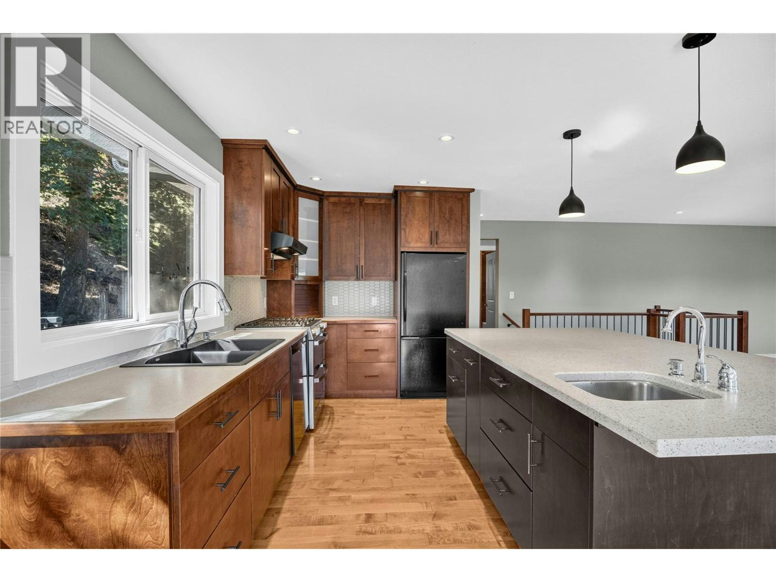 220 West Bench Drive, Penticton, BC, V2A 8X8 - 6
