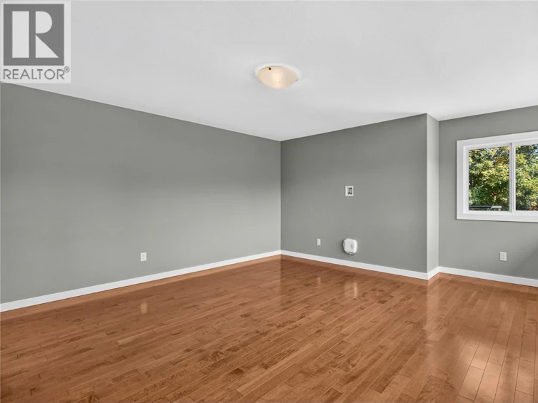 220 West Bench Drive, Penticton, BC, V2A 8X8 - 18